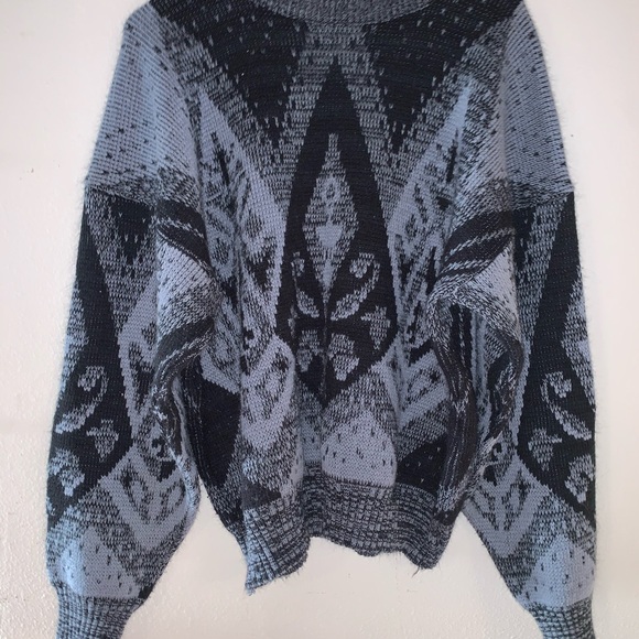 (Vintage 80’s) black and charcoal grey sweater - Picture 8 of 8